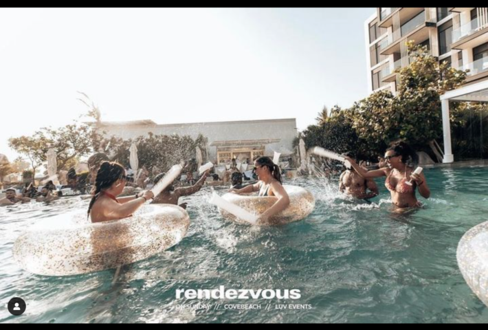 Rendezvous on Sunday