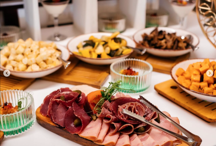 Christmas + New Year Into The Jungle Brunch – Family Brunch