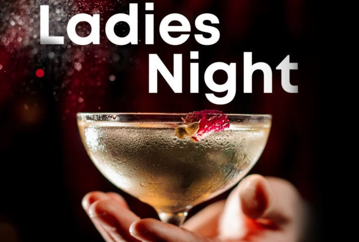 Social Chic Nights