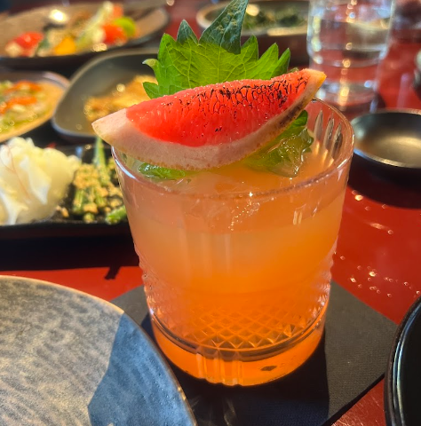 Mimi Kakushi