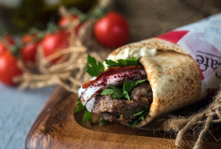 Grand Cafe, Al Manara