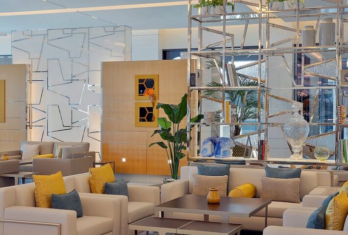 SocialBee Lobby Lounge