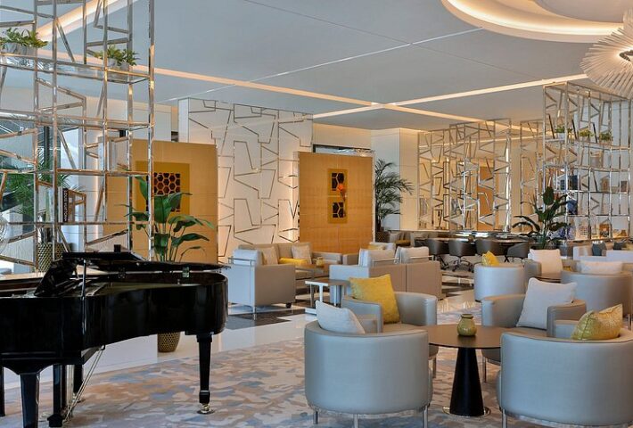SocialBee Lobby Lounge